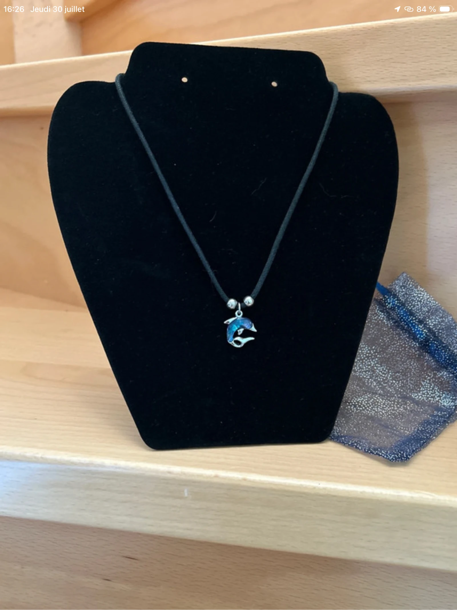 COLLAR CON PENDIENTE DE DELFÍN SOLITARIO – photo 4